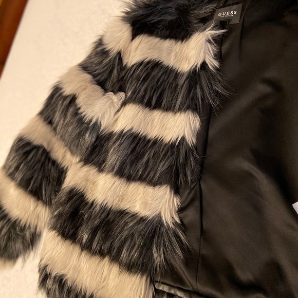 Guess faux-fur coat — worn ONCE - Picture 4 of 5